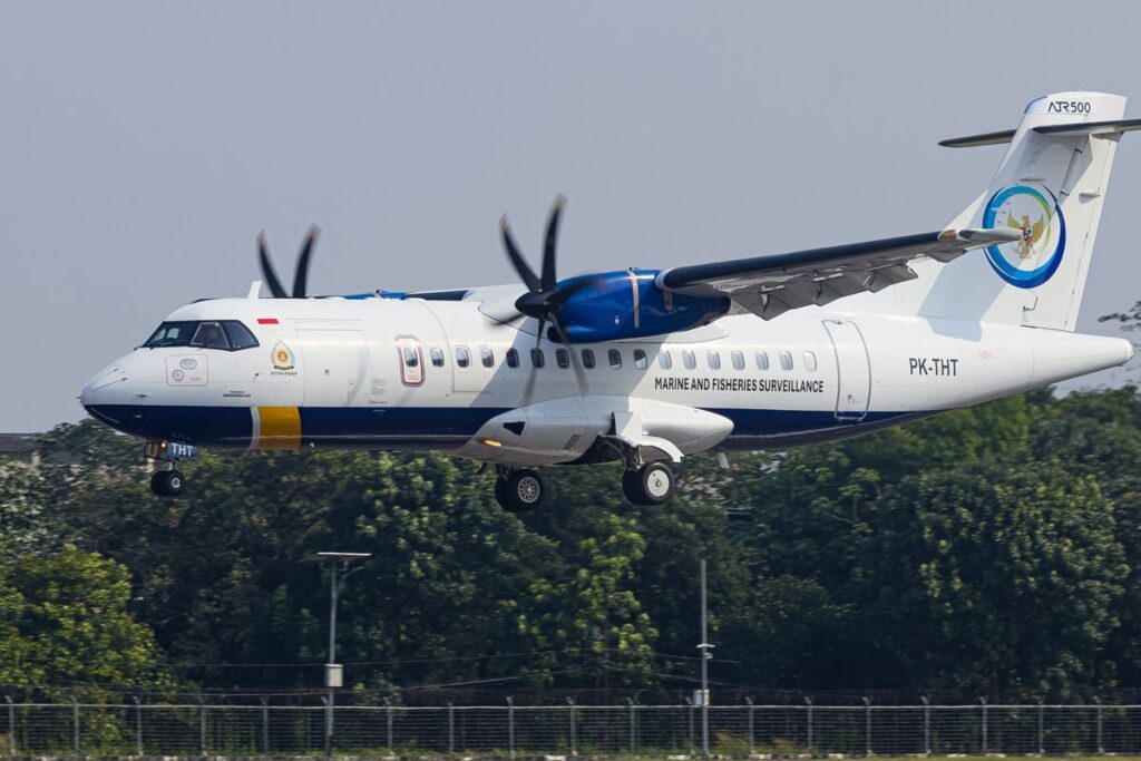 Pesawat jenis ATR 42-500 tujuan penerbangan dari Yogyakarta menuju Makassar hilang kontak di sekitar wilayah Kabupaten Maros