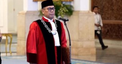 Adies Kadir resmi jadi hakim Mahkamah Konstitusi (MK)