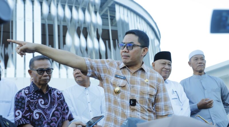 Wali Kota Samarinda, Andi Harun meninjau langsung hasil revitalisasi Masjid Ash-Shabirin