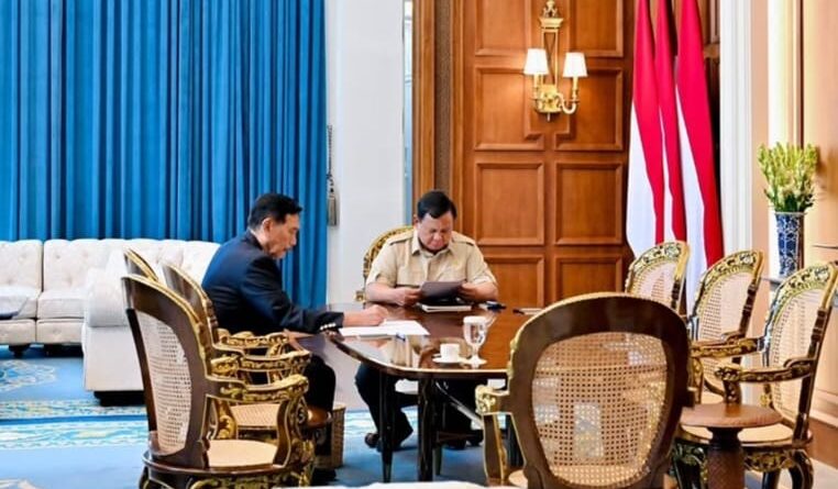 Pertemuan Presiden Prabowo Subianto dan Ketua Dewan Ekonomi Nasional Luhut Binsar Pandjaitan.