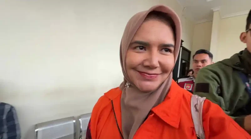 Terdakwa kasus dugaan korupsi pengurusan Izin Usaha Pertambangan (IUP) Dayang Donna Walfiaries Tania