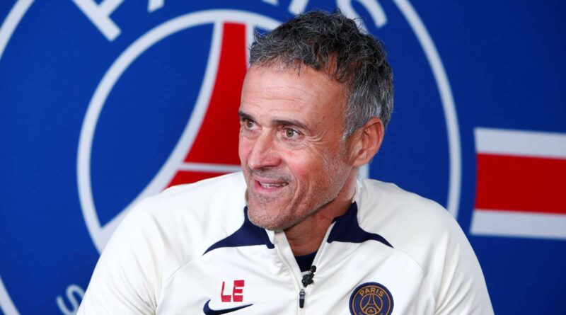 Pelatih PSG, Luis Enrique