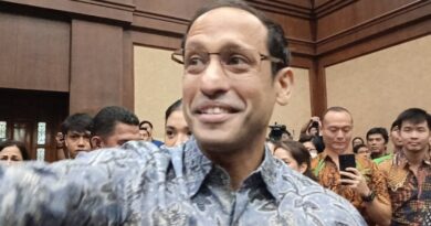 Nadiem Anwar Makarim kini menjalani tahanan rumah