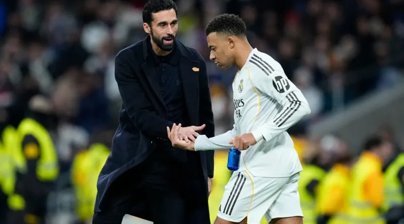 Pelatih Real Madrid, Álvaro Arbeloa dan Kylian Mbappé