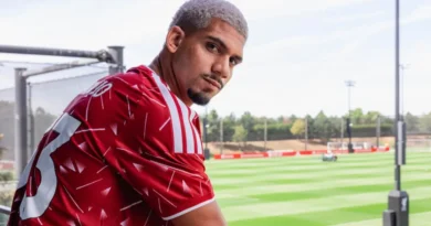 Ronald Araujo gabung ke Liverpool