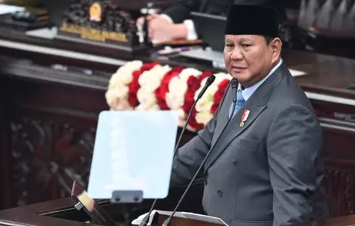 Presiden Prabowo Subianto pidato dalam Sidang Tahunan MPR dan Sidang Bersama DPR dan DPD di Kompleks Parlemen, Jakarta, Jumat (14/8).