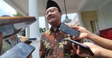 Menteri Sosial Saifullah Yusuf