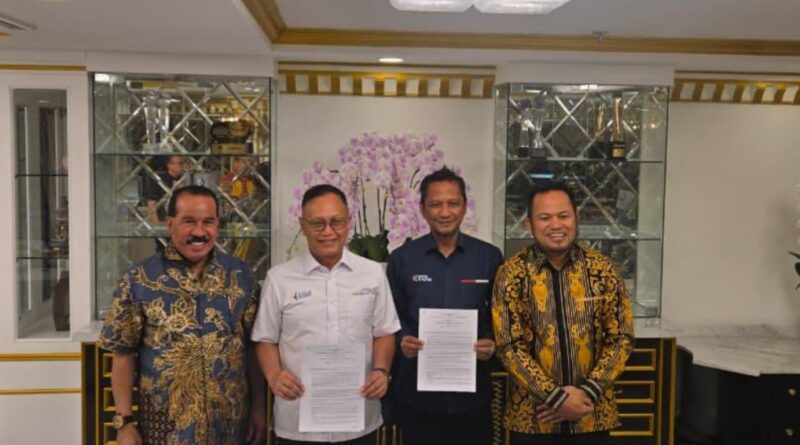 Perusda Bara Kaltim Sejahtera (BKS) menandatangi Memorandum of Understanding (MoU) dengan PT Pupuk Kalimantan Timur (PKT).