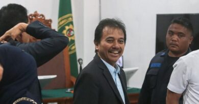 Praperadilan Roy Suryo terkait upaya paksa larangan bepergian ke luar negeri ditolak