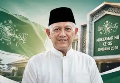 KH Abdul Hakim Mahfudz atau Gus Kikin